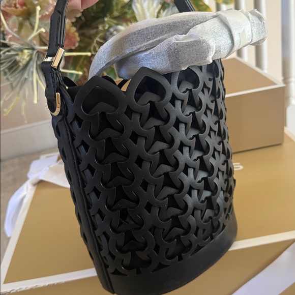 Kate Spade Crossbody Tote Brand New Authentic 9x9 - Picture 3 of 8